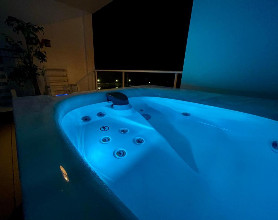 Sailor Lovers - Jacuzzi Fuerteventura * Gran Tarajal